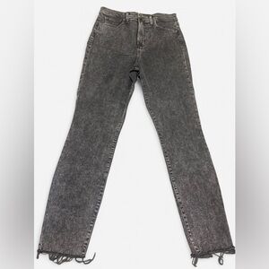 GAP Women's Straight Leg Jeans in Charcoal Acid Wash